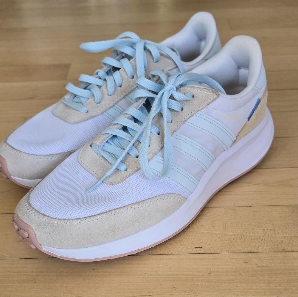 Adidas Women's Light Blue and White Sneakers Size 8